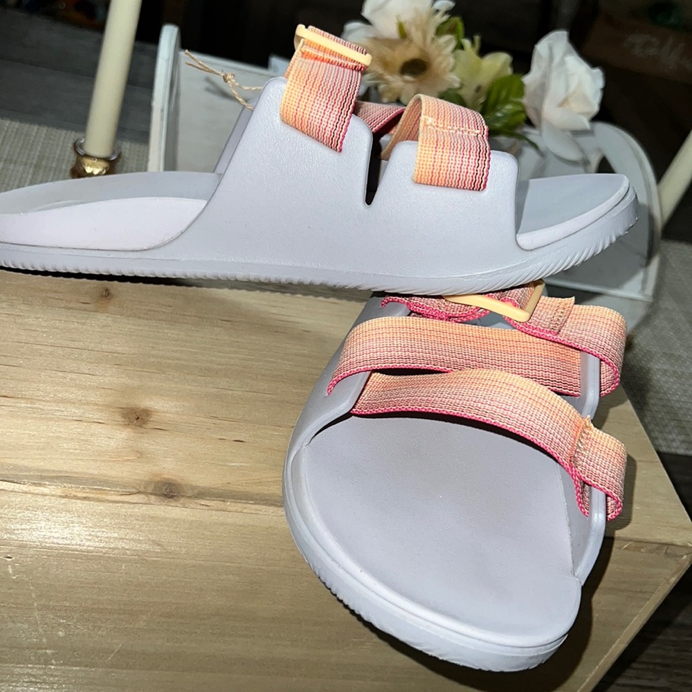 LK NEW 10 CHACO CHILLO SLIDES thin rainbow stripes in pinks/blues/yellow